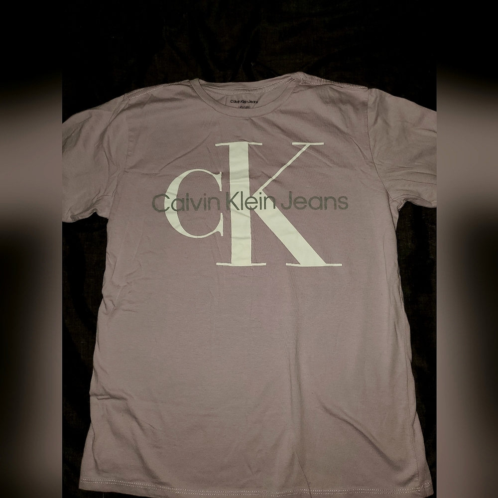 Large/14-16 Calvin Klein Light Purple T Shirt NWOT